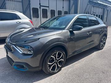 Citroen e-C4 motore elettrico 136 CV Shine