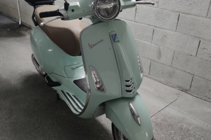 Vespa primavera 150