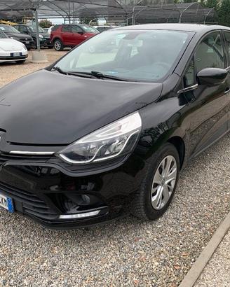 RENAULT Clio 1.2 75CV 5 porte Intens