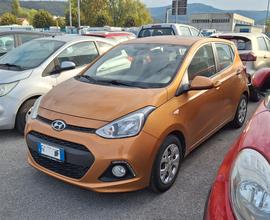 Hyundai i10 1.0 Login NEOPATENTATI