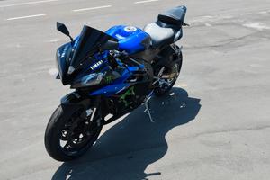 Yamaha r6 