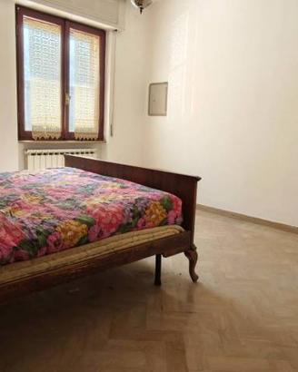 Appartamento di 125 m² con 4 locali e box auto a F