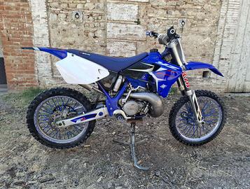 Yamaha 250 2t