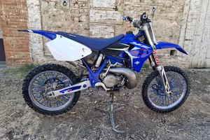 Yamaha 250 2t