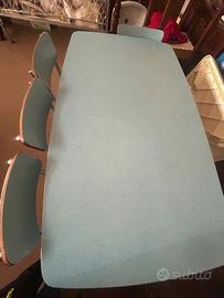 Tavolo in formica vintage celeste + 4 sedie