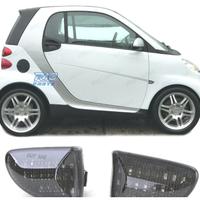 FRECCIE LATERALI PER SMART FORTWO 451 07- LED NERO