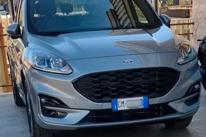 Ford Kuga full hybrid st-line