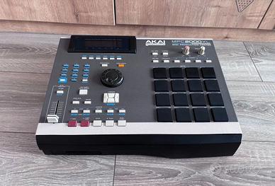 Akai MPC2000XL