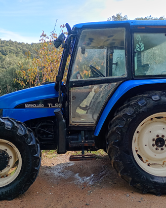 Trattore agricolo New Holland tl90