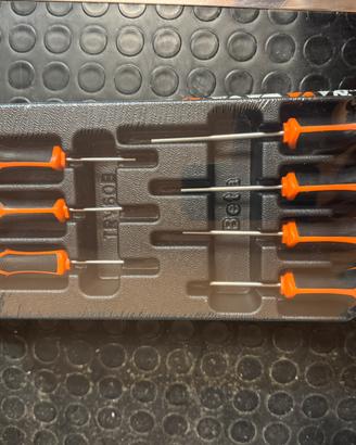 Serie di maschi beta t205mh