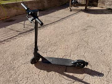 Monopattino Xiaomi Mi elettrico Pro