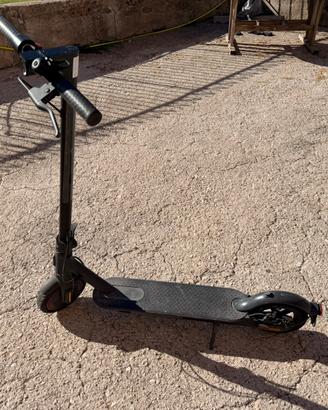 Monopattino Xiaomi Mi elettrico Pro