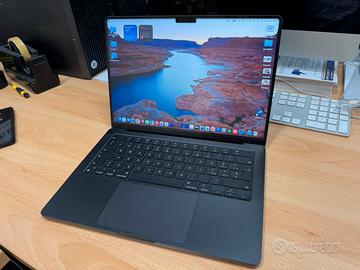 Apple Macbook pro M4 14,2 16 gb ram 512 ssd