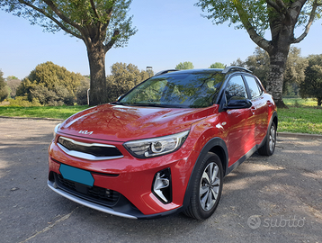 KIA STONIC ibrida del 2022, km 18.300