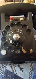 Antico telefono Ericsson con relativa centralina 
