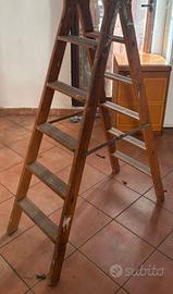 Scala In Legno Doppia Salita 6 gradini (h 139 cm)