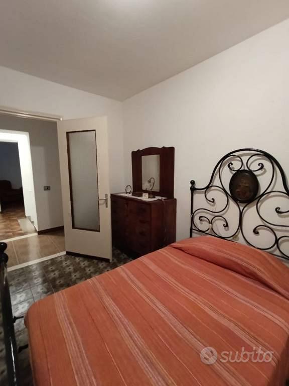 Rustico / Casale di 185 m² con più di 5 locali e b - Altro