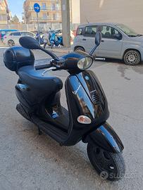 vespa et4