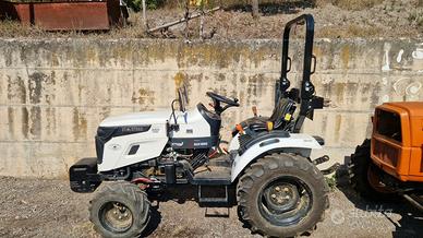 TRATTORE STARTRAC MITSUBISHI 263 DT