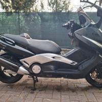 Yamaha T Max - 2005