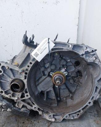 3030052611 CAMBIO MANUALE 6M TOYOTA URBAN CRUISER 