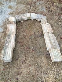 Antico Portale con Arco in Pietra di Modica