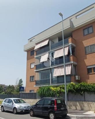 2 LOCALI A ROMA