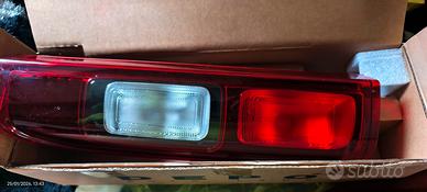 fanale stop post. SX Renault traffic 