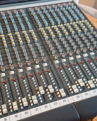 Allen Heath GL3300 mixer 32 canali