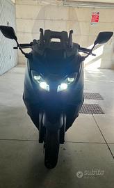 Yamaha Tmax 560 Standard