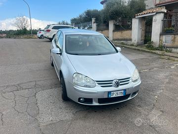 Golf 1.6 benzina gpl