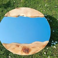 Specchi artigianali con cornici in legno naturali