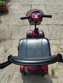 Carrozzina elettrica per anziani