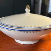 Zuppiera filo oro in porcellana della Kronen