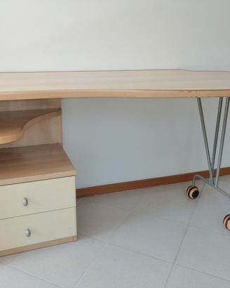 Scrivania da design, elegante, a ripiano curvo