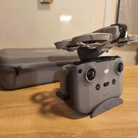 DJI Neo in versione Fly More
Combo