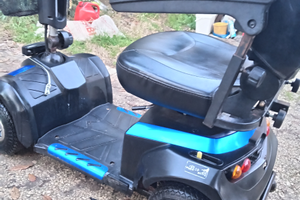 Scooter elettrico 4 ruote