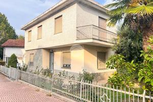 CASA INDIPENDENTE A GASSINO TORINESE