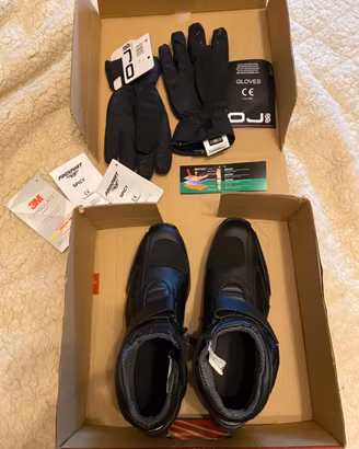 Completo moto antipioggia guanti scarpe giacca