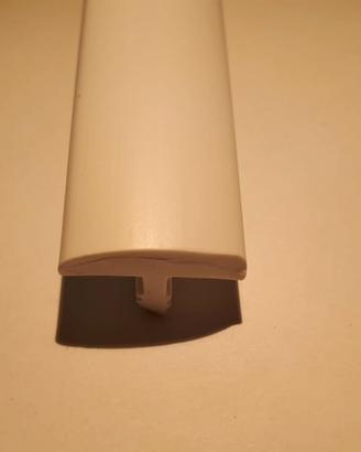 T-Molding Arcade Bianco interamente gomma - 19mm