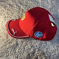 Cappellino Ferrari Originale di Lewis Hamilton 44