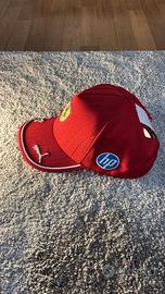 Cappellino Ferrari Originale di Lewis Hamilton 44