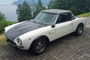 Fiat 124 replica Abarth
