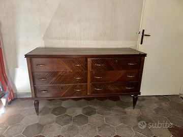 Cassettiera con specchio e comodini