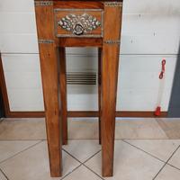 Tavolino intarsiato 