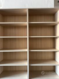 Scaffali libreria e scrivania