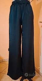 Pantalone palazzo verde petrolio.