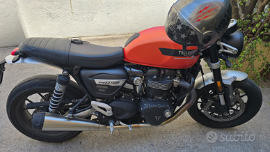 Triumph speed twin