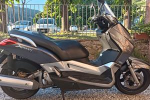 Scooter XMax250