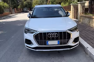 Audi q3 35 TDI Business 150 CV